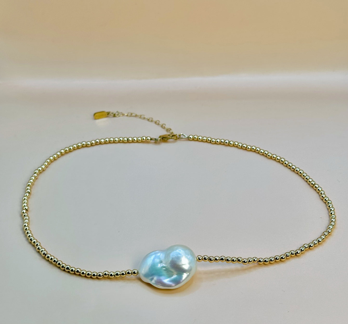 Chocker LUXOR